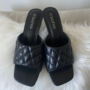 Boohoo black quilted mules
